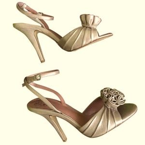 ⭐️ Vince Camuto Ankle Strap Heels